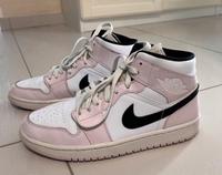 Jordan 1 Mid Barley Rose 42,5 Nordrhein-Westfalen - Herford Vorschau