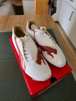 Puma Fußballschuhe 38,5 NEU Fußball Niedersachsen - Hechthausen Vorschau