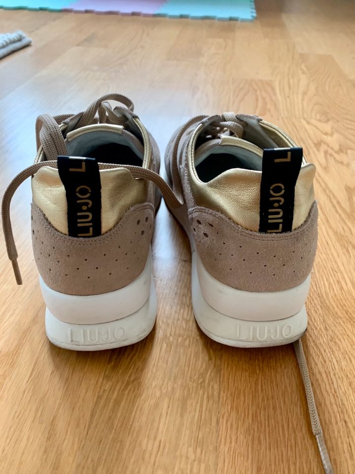 LIU JO Leder Schuhe / Sneaker Beige Gr. 38 in Ulm