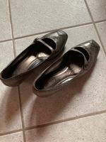 Schöne und bequeme Schuhe Größe 4 1/2 Hessen - Niedenstein Vorschau