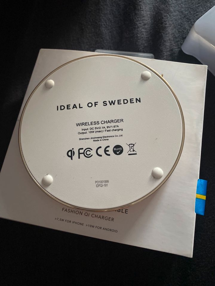 Ideal of Sweden Ladestation schwarz/Gold ( Wireless Charger ) in Bergkamen