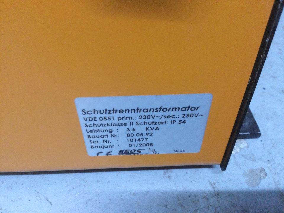 Schutztrenntransformator  Powerline nur noch einer verfügbar in Velden