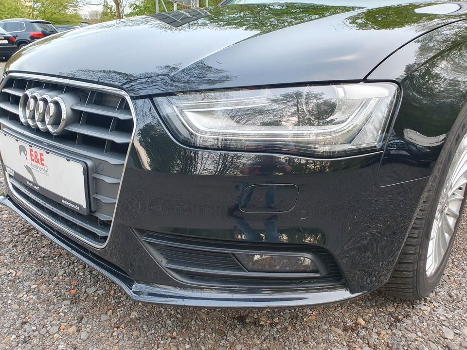 Audi A4+Scheckheft+Xenon+Automatik in Wietzen
