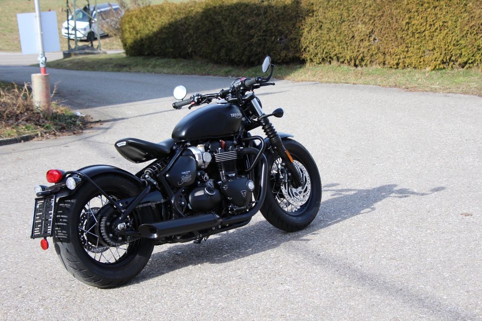 Triumph Bobber Black Top + Bike Ankauf + Finanzierung in Dachau