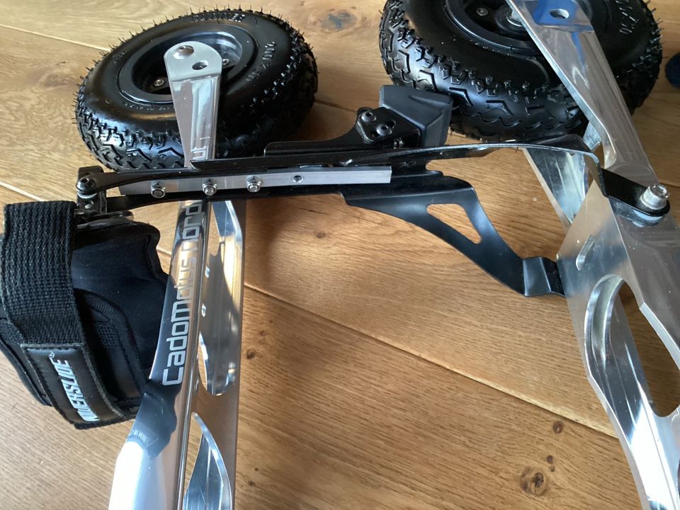 Cross Skates, Cado Motus mit Heavy-Duty Schiene, inkl Bremse in Holzgünz