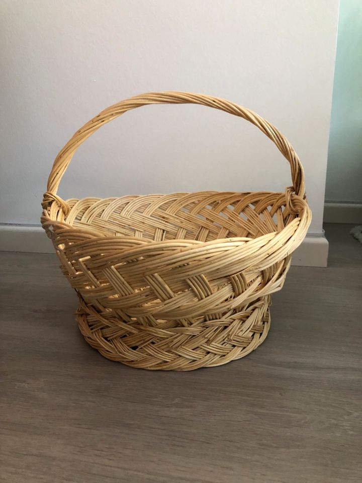 Geflochtener Henkelkorb Korb Rattan boho Weide Ostern groß in Mainz