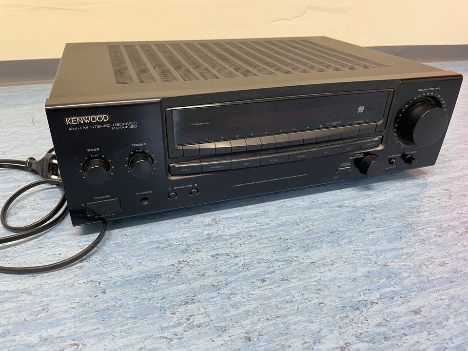 Kenwood AM-FM Receiver KR-A4060 in Mittelberg