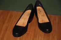 CLARKS ULTIMATE COMFORT Gr. 41,5 Abendschuhe Pumps echtes Leder Niedersachsen - Jork Vorschau