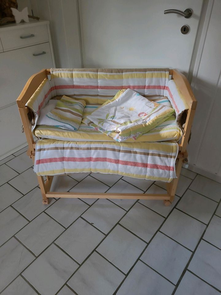 Beistellbett Babybettchen Roba mit Alvi Matratze, Nestchen +Bezug in Taucha