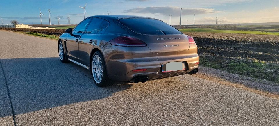 Porsche Panamera GTS Chrono in Bad Kreuznach