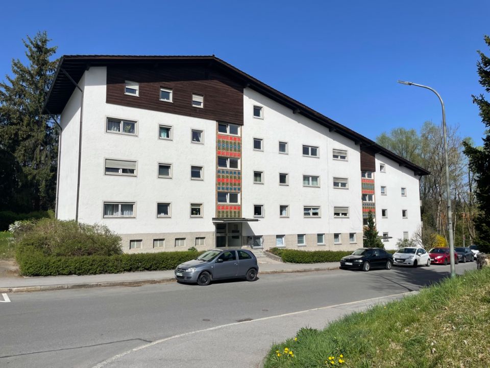 Bad Tölz | Solide Kapitalanlage mit über 4% Rendite in Ortsrandlage mit Westbalkon und Bergblick in Bad Tölz