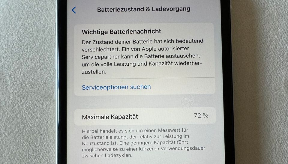 Apple IPhone 11 weiß 128GB in München