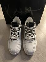 Karl Kani Sneaker NEU ungetragen! Grau/Weiß/Schwarz Gr. 41 Niedersachsen - Herzberg am Harz Vorschau