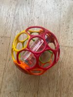 Oball mit Rassel 15cm Baby Spielzeug München - Ludwigsvorstadt-Isarvorstadt Vorschau