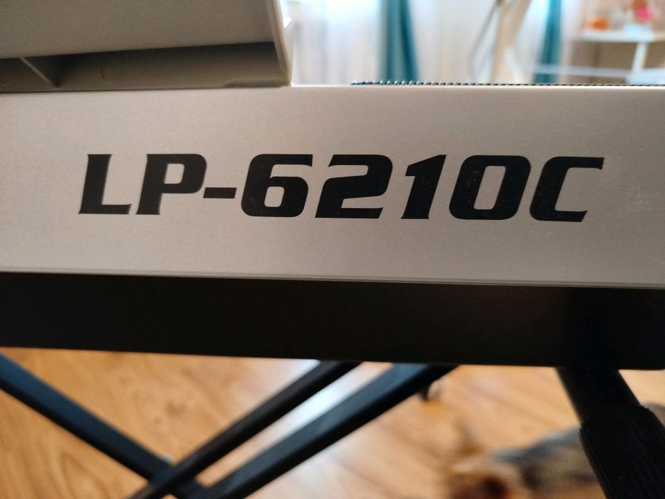 LP6210C Keyboard in Dortmund