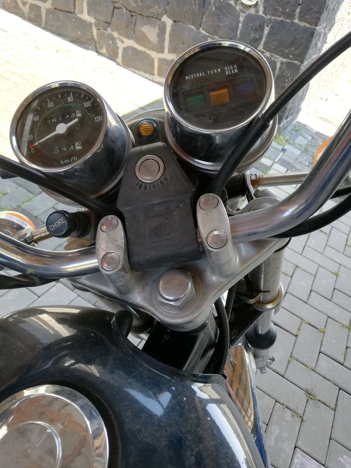 Honda CM 125  Custom BJ 1999 25.000km in Ettringen