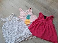 3 Tanktops H&M Größe 110/116 Hessen - Schöffengrund Vorschau