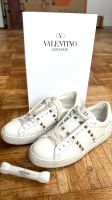 Valentino garavani Studded low top sneakers Mitte - Tiergarten Vorschau