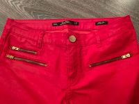 Zara Hose rote Skinny goldene Akzente Nordrhein-Westfalen - Hilden Vorschau