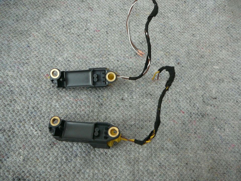 Audi A3 8L Crashsensor Airbagsensor Sensor 8L0959643C in Ennigerloh