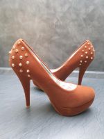 Neu Pumps, Highheels mit Stacheln, Mode Queen gr.39 Ungetragen. Bayern - Otzing Vorschau