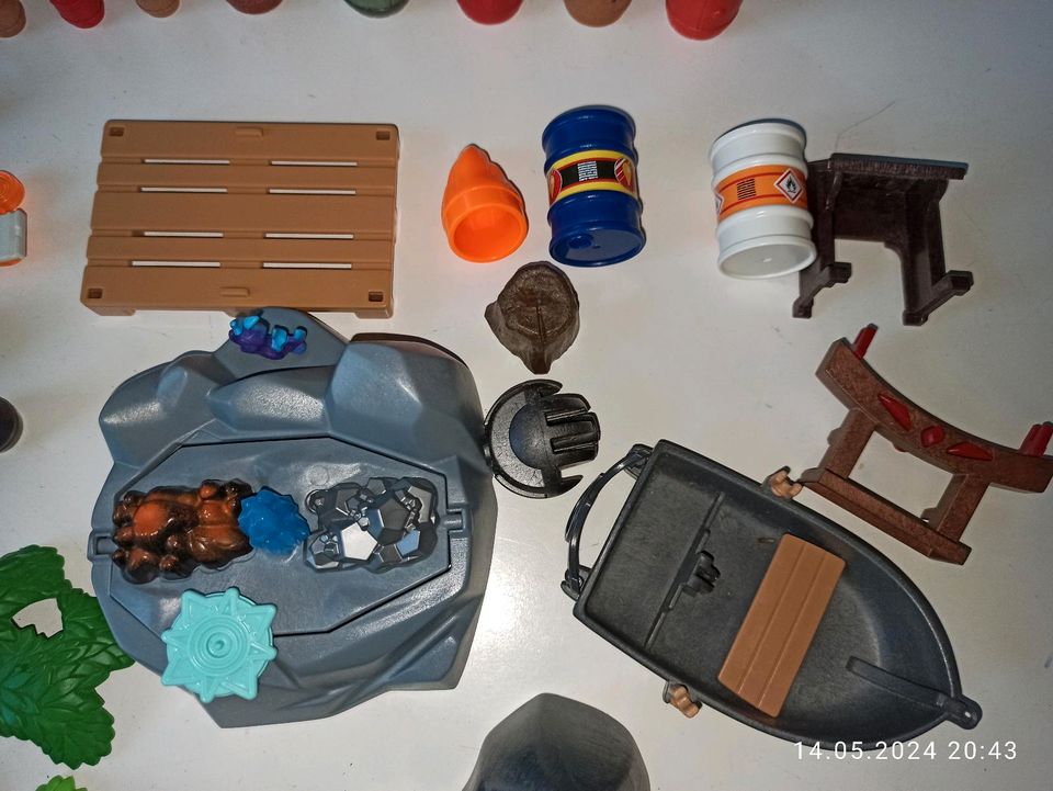 Playmobil Ersatzteile Eimer Fässer Felsen in Chemnitz