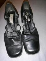 schwarze Damen-Schuhe mit hohem Absatz Gr. 40 v. JANET D. Niedersachsen - Jade Vorschau
