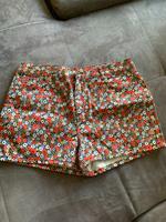 suesse damen jeans shorts von na-kd in gr.42 Sachsen - Hartmannsdorf Vorschau