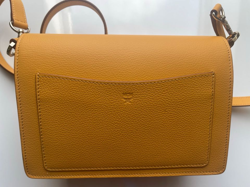 Original! MCM Crossbody Tasche in Gelb in Heilbronn