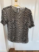 Transparentes Leo Shirt Innenstadt - Köln Deutz Vorschau