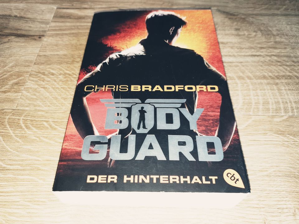 Chris Bradford - Bodyguard (Die Entscheidung / Das Lösegeld u.a.) in Königsbrunn