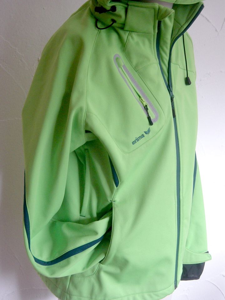 Erima Softshell Jacke mit Kapuze, Fahrradjacke, neon grün,Gr.42 in München