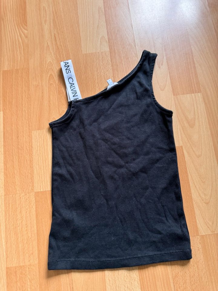 Calvin Klein Shirt Gr.128 Schwarz in Düsseldorf