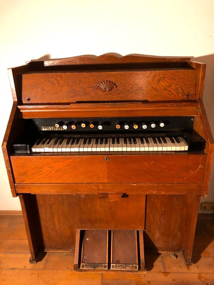 Harmonium von E. Roggenbauch Stuttgart-Obertürkheim - Antiquität in Langenbach