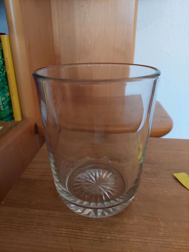 Deko: schwere Vase Glas, transparent, Höhe 14cm, D: 10cm ***TOP in Dresden