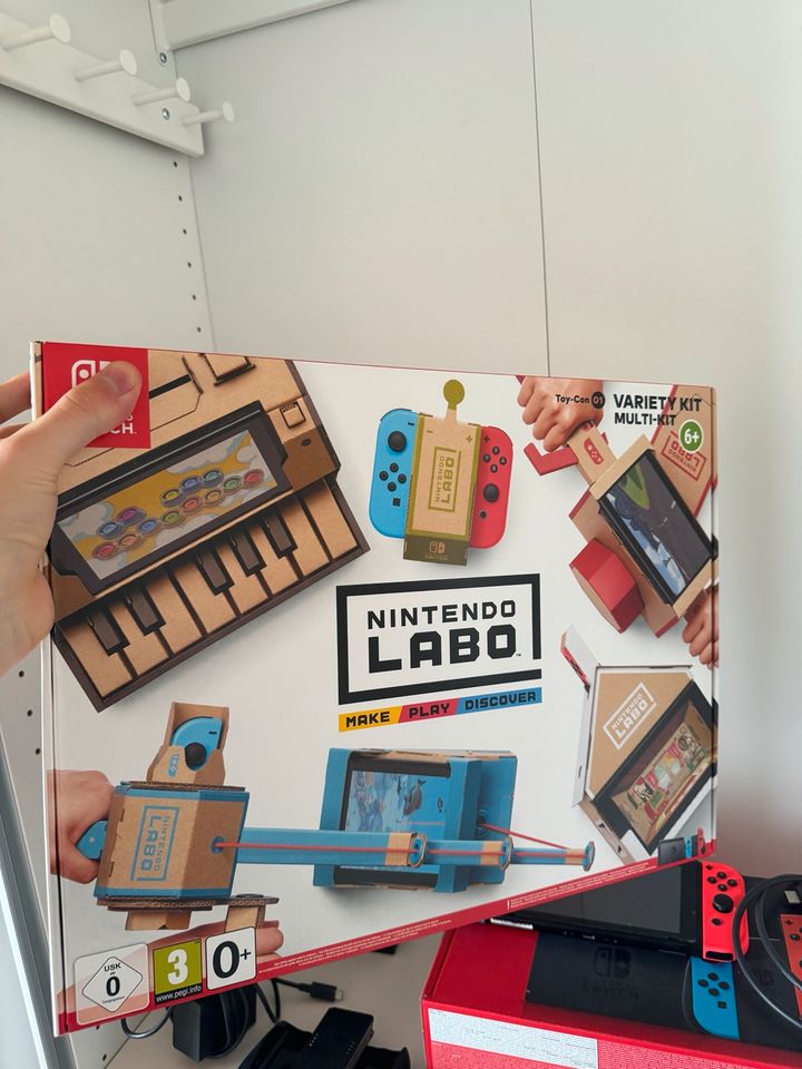 Nintendo Switch (sehr selten benutzt) + Gratis Nintendo Labo in Vilsheim