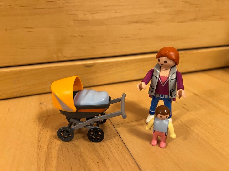 Playmobil 4756 Mama mit Kinderwagen in Nauheim