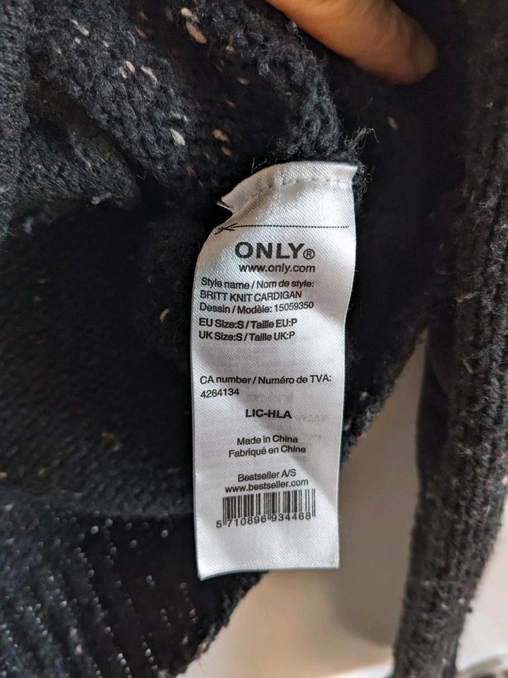 Only Strickjacke Cardigan Gr. S schwarz braun in Nürnberg (Mittelfr)