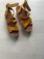 Sandalen zu verkaufen Nordrhein-Westfalen - Wesel Vorschau