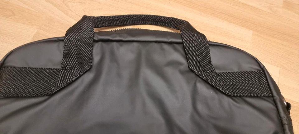 Neu! Calvin Klein Metro Laptop Bag  - K50K501175 in Andernach