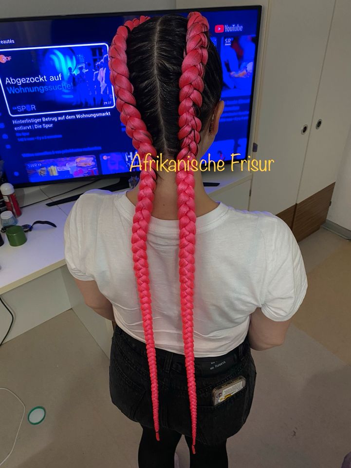 Dutch cornrows conrows Boxer Braid Zöpfe Haarverlängerung in Berlin