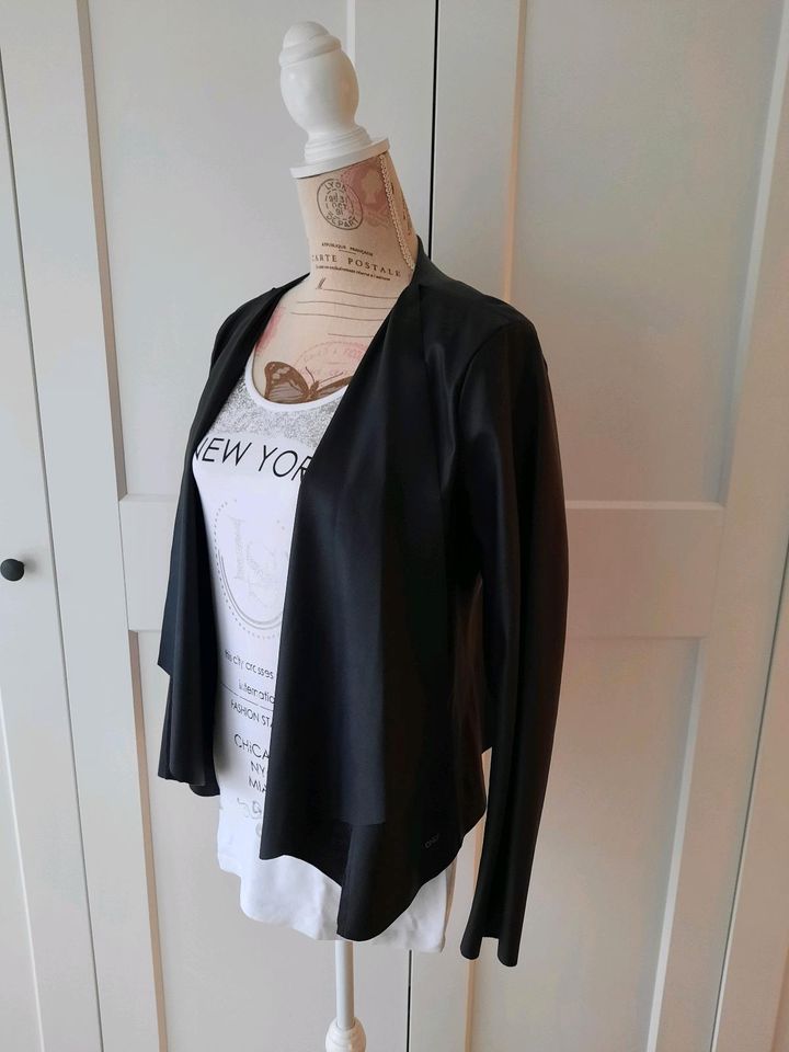 Only Short Blazer Lederoptik Gr. M offene Jacke schwarz in Saarbrücken