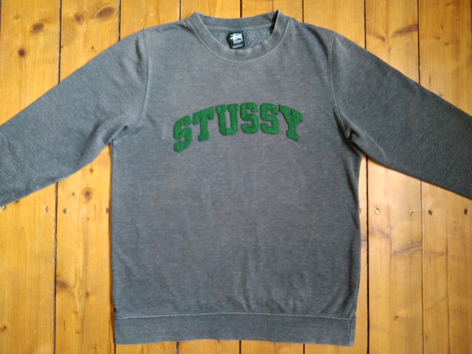 Stussy True Vintage Sweater M Flock grau grün in Wuppertal