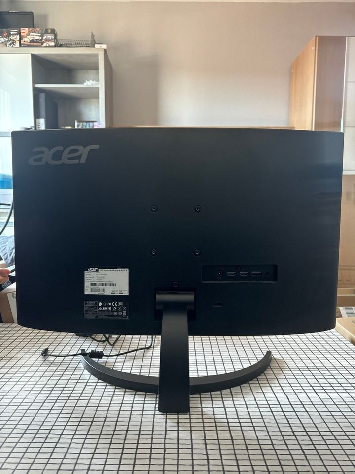 Acer ED3 Series Curved Gaming Monitor 27" in Mosbach