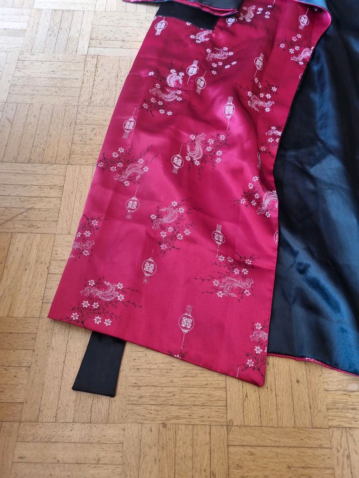 Bademantel asiatisch rot oder schwarz gr. XL Top ok Thailand in Gersthofen