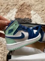 Jordan 1 Mid Babyschuhe Nike NEU Größe 17 Mystic Navy Mint Wandsbek - Hamburg Dulsberg Vorschau