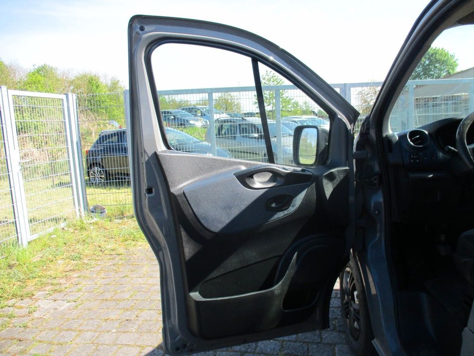 Opel Vivaro B Kasten/Kombi Kasten L1H1  2,7t ~KLIMA~ in Herzberg am Harz