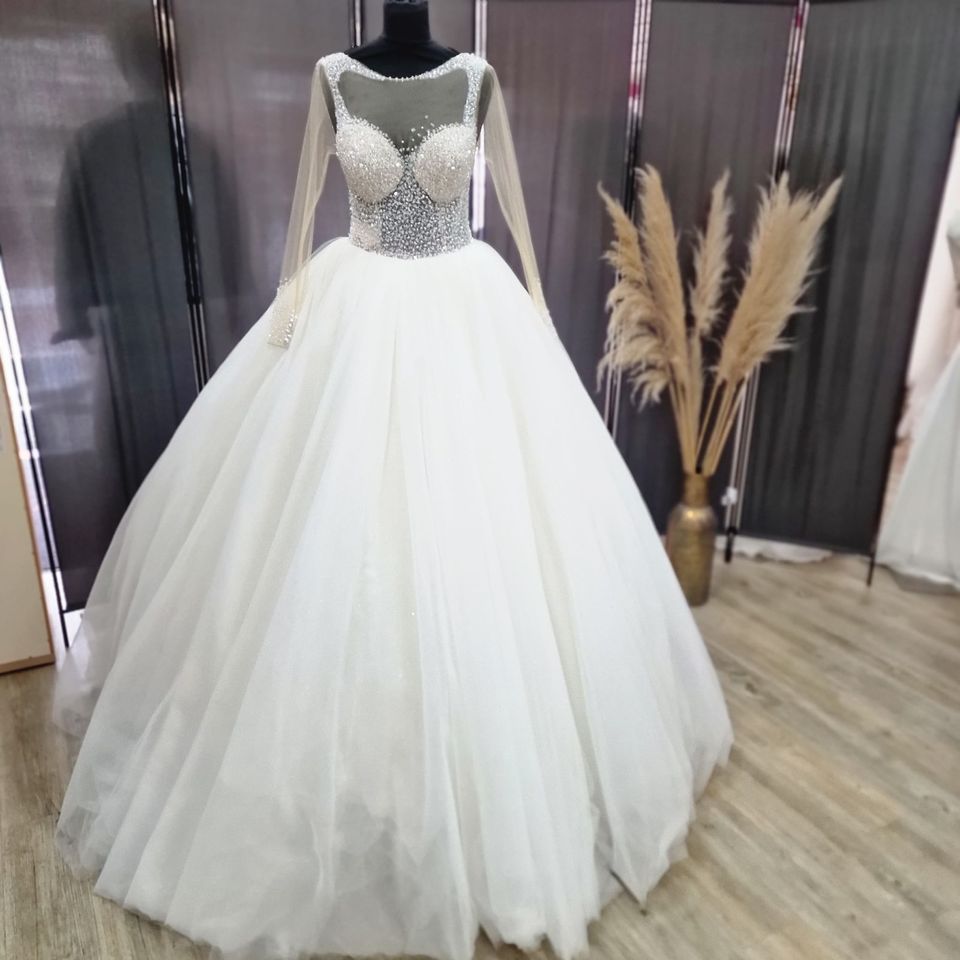 Brautkleider auf jedes Kleid 30% Rabatt in Vlotho