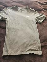 Nike Tshirt Oliver Grün gr.s Nordrhein-Westfalen - Windeck Vorschau