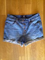 kurze Jeanshose Hollister Größe W28 (ca. 36) Frankfurt am Main - Ostend Vorschau